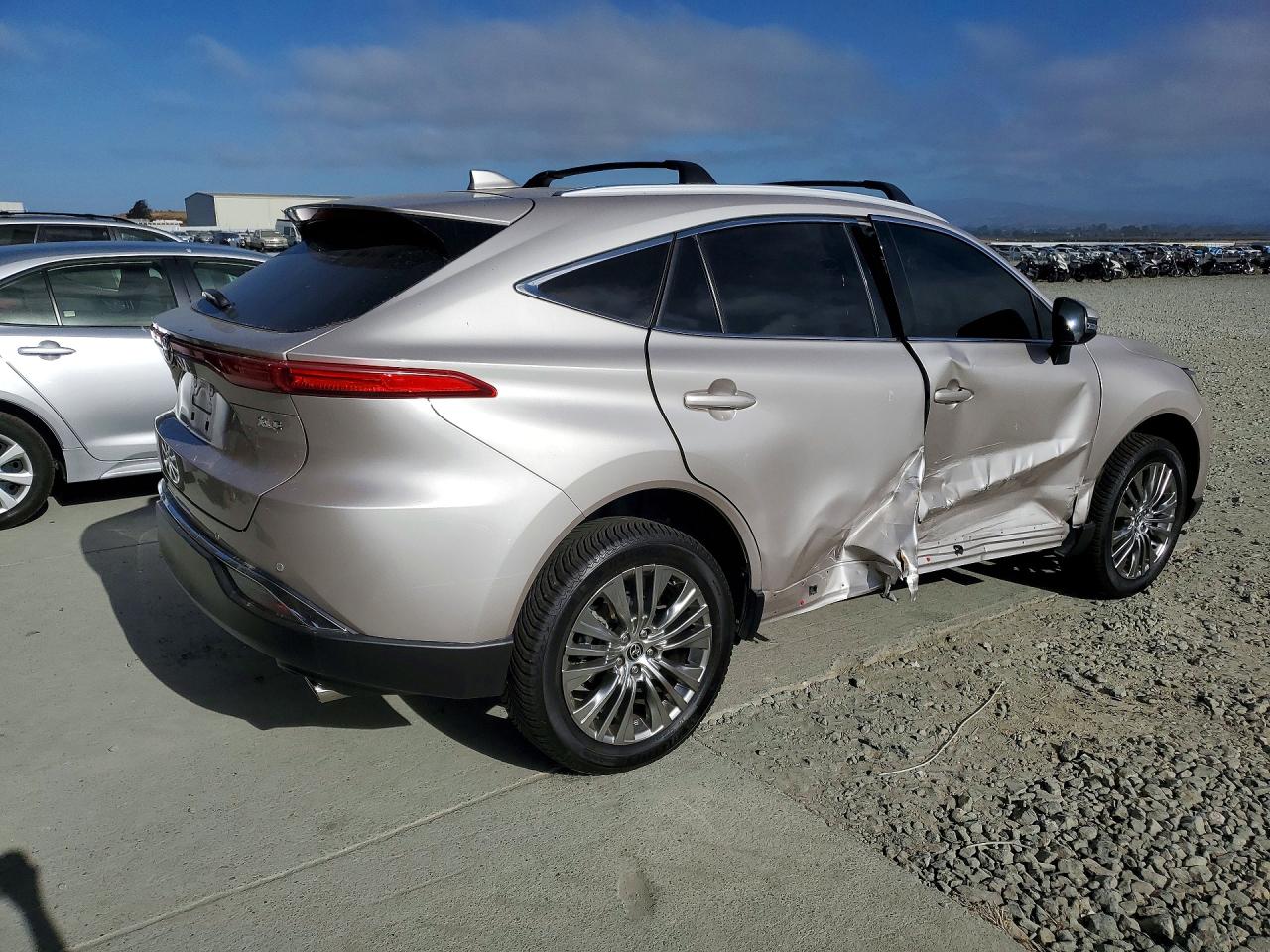 2024 TOYOTA VENZA XLE — снимка 3
