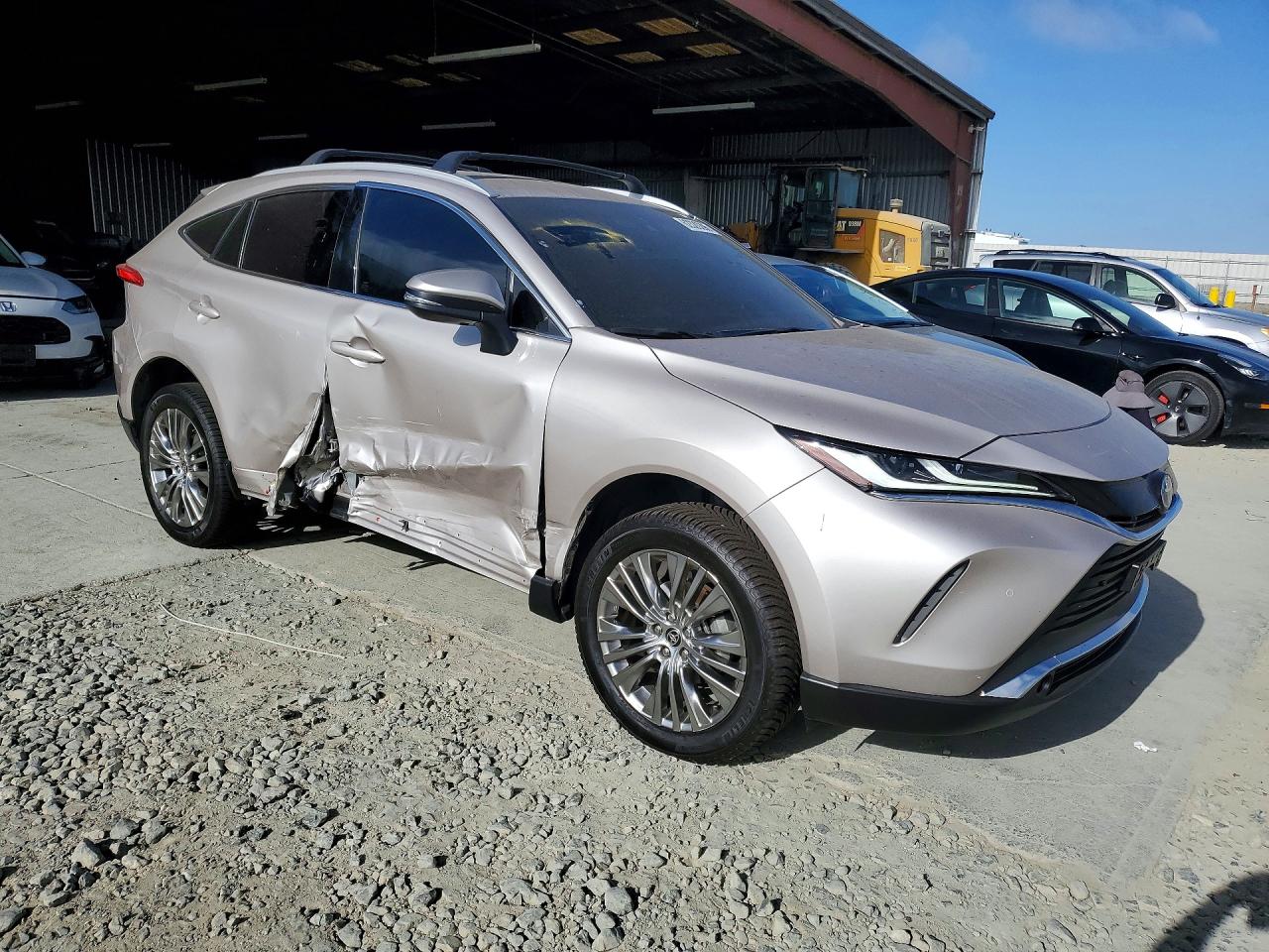 2024 TOYOTA VENZA XLE — снимка 4