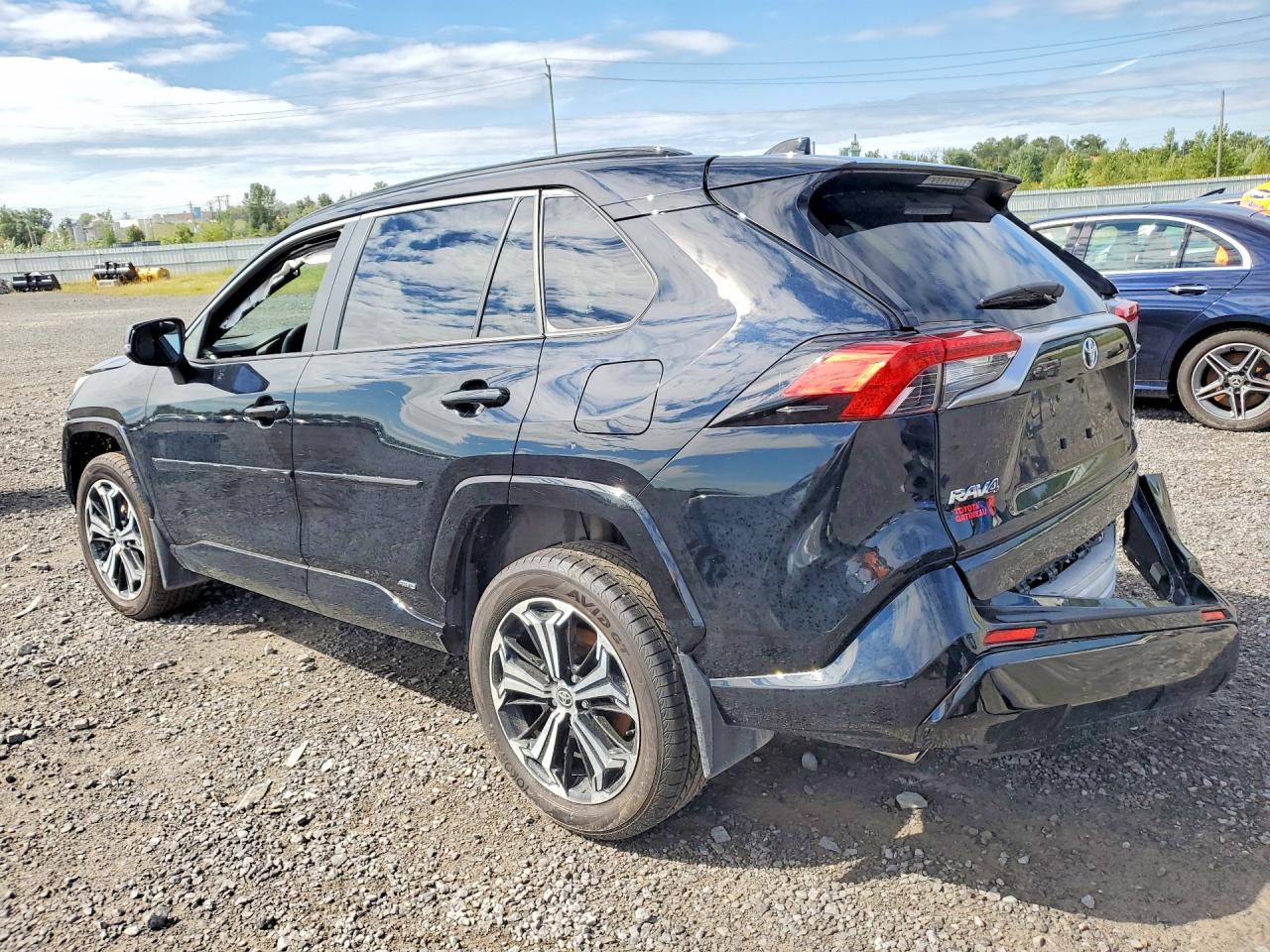 2025 TOYOTA RAV4 XSE — снимка 2