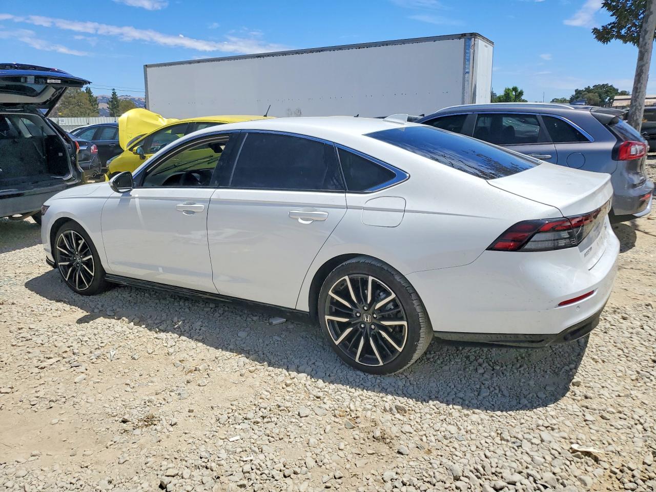 2025 HONDA ACCORD TOURING HYBRID — снимка 2