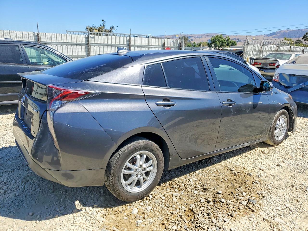 2017 TOYOTA PRIUS TWO ECO — снимка 3