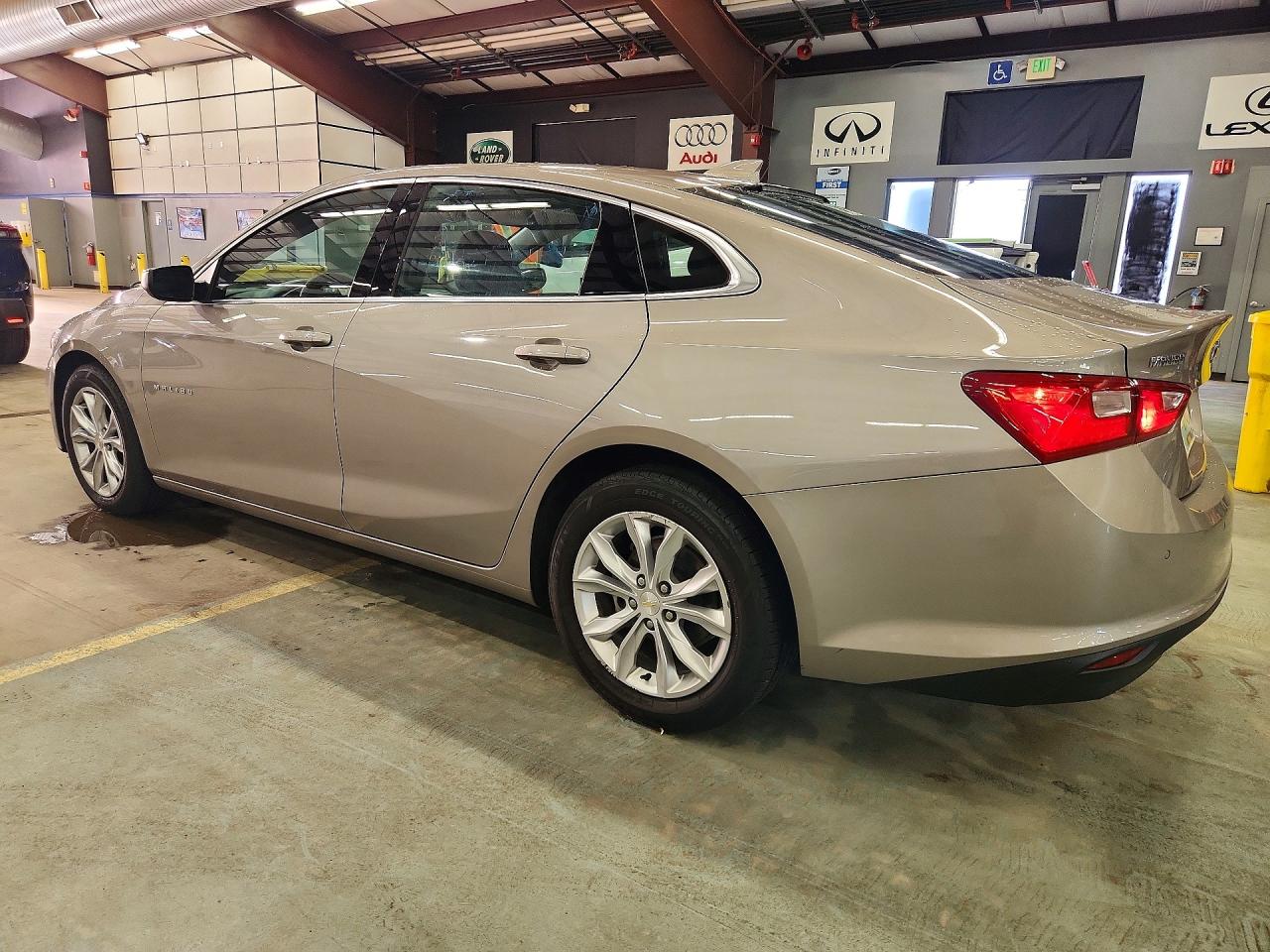 2023 CHEVROLET MALIBU LT — снимка 2