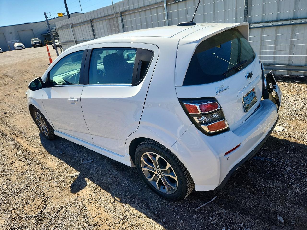 2020 CHEVROLET SONIC LT — снимка 2