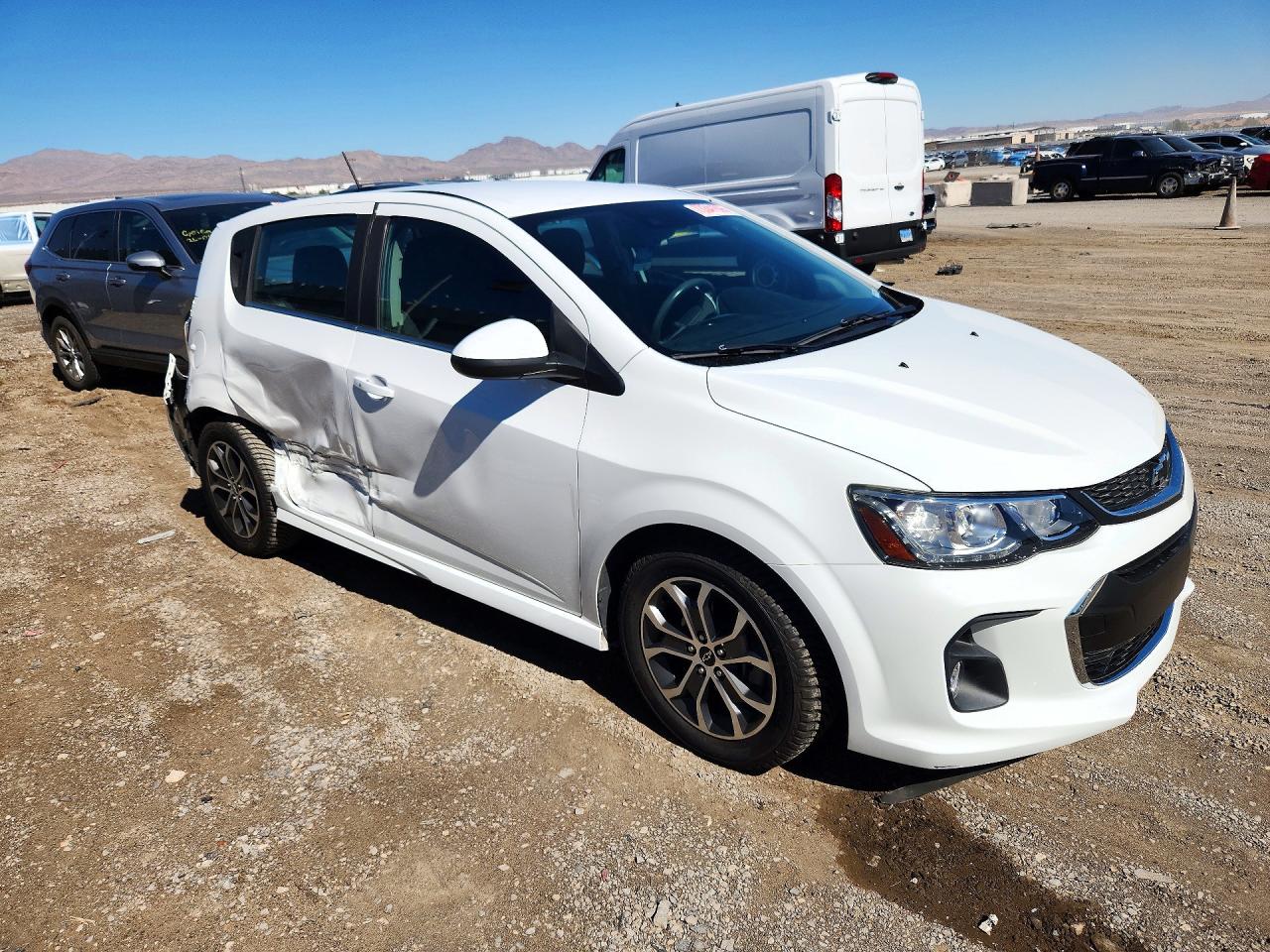 2020 CHEVROLET SONIC LT — снимка 4