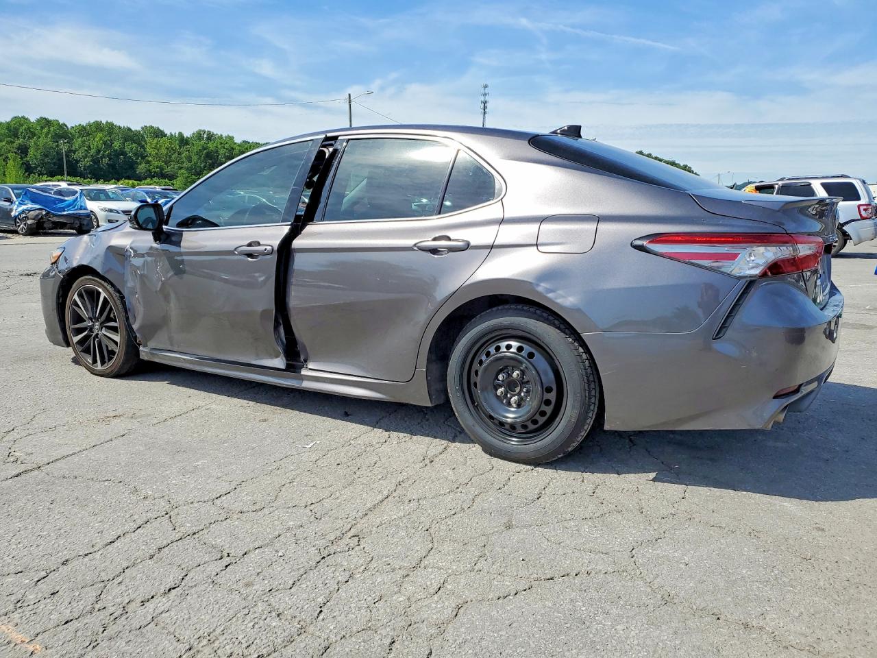 2019 TOYOTA CAMRY XSE — снимка 2