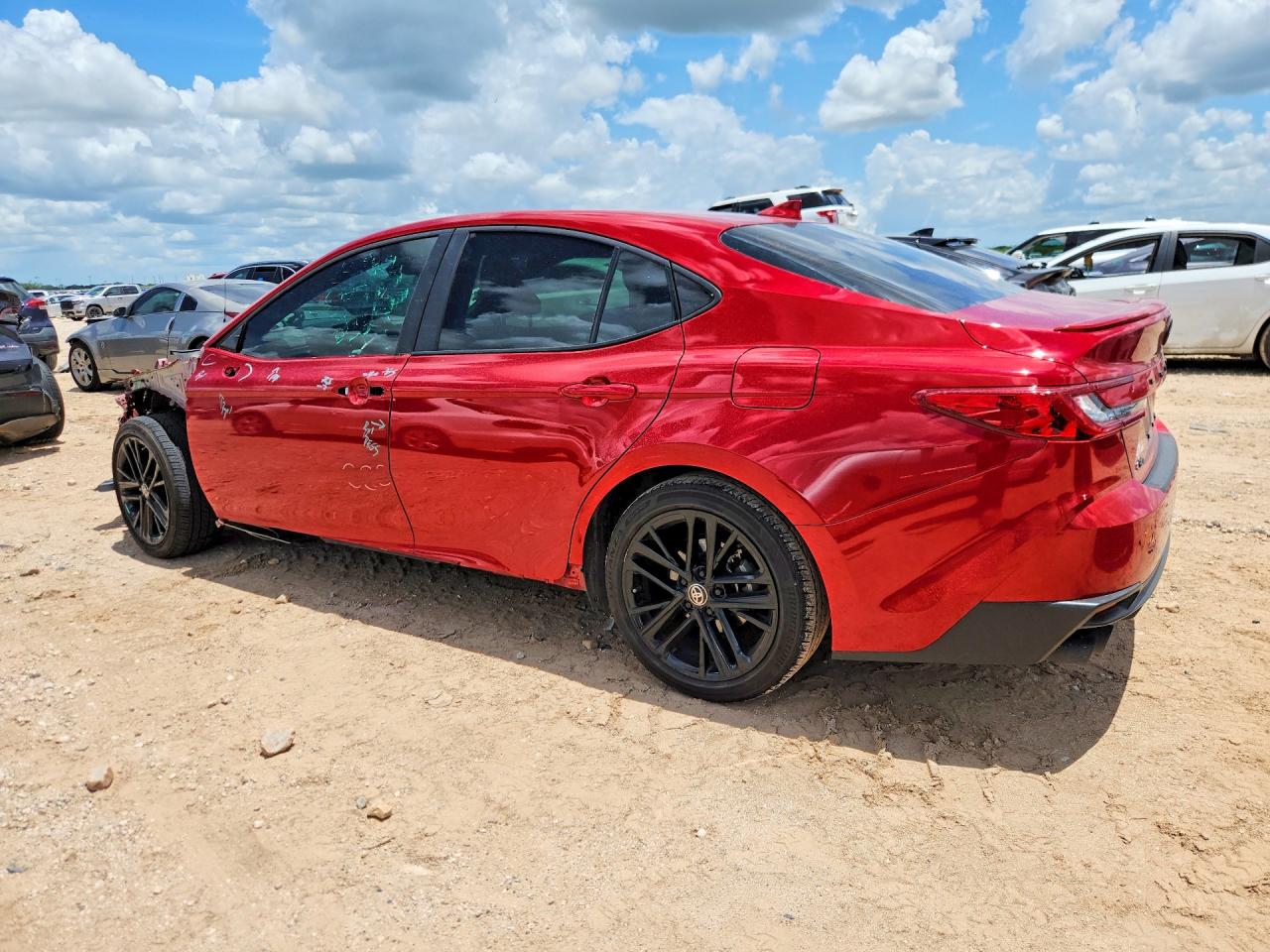 2025 TOYOTA CAMRY SE — снимка 2