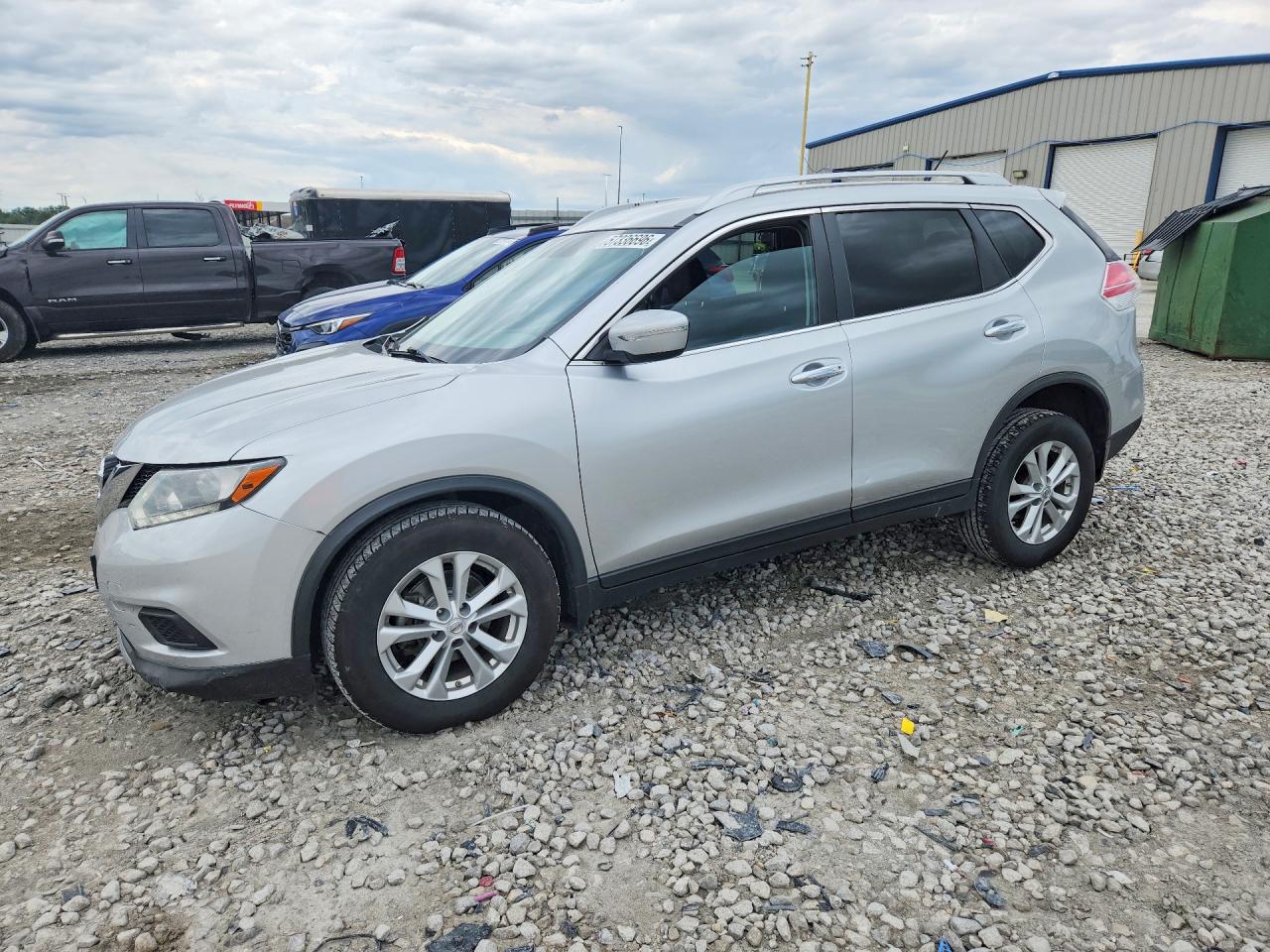 2015 NISSAN ROGUE SV