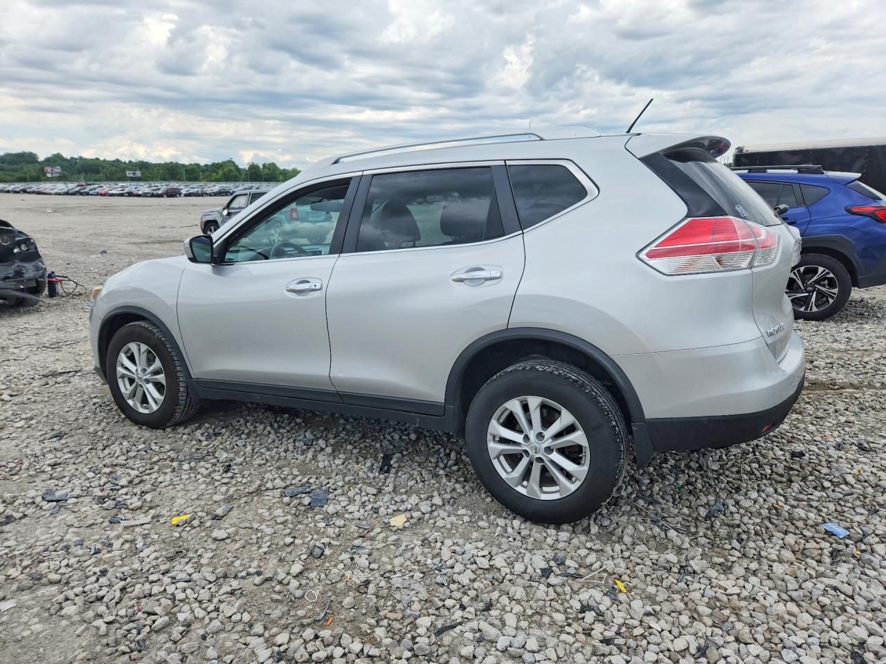 2015 NISSAN ROGUE SV — снимка 2