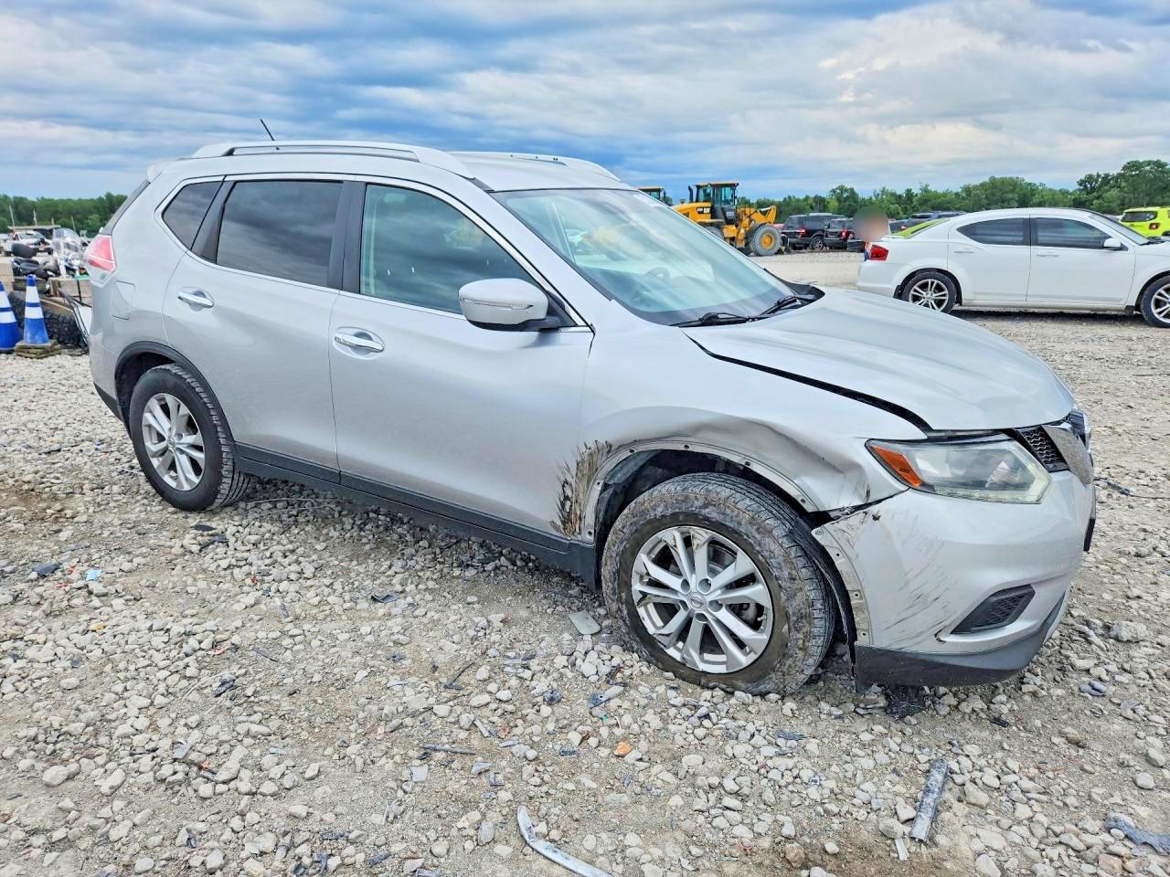 2015 NISSAN ROGUE SV — снимка 4
