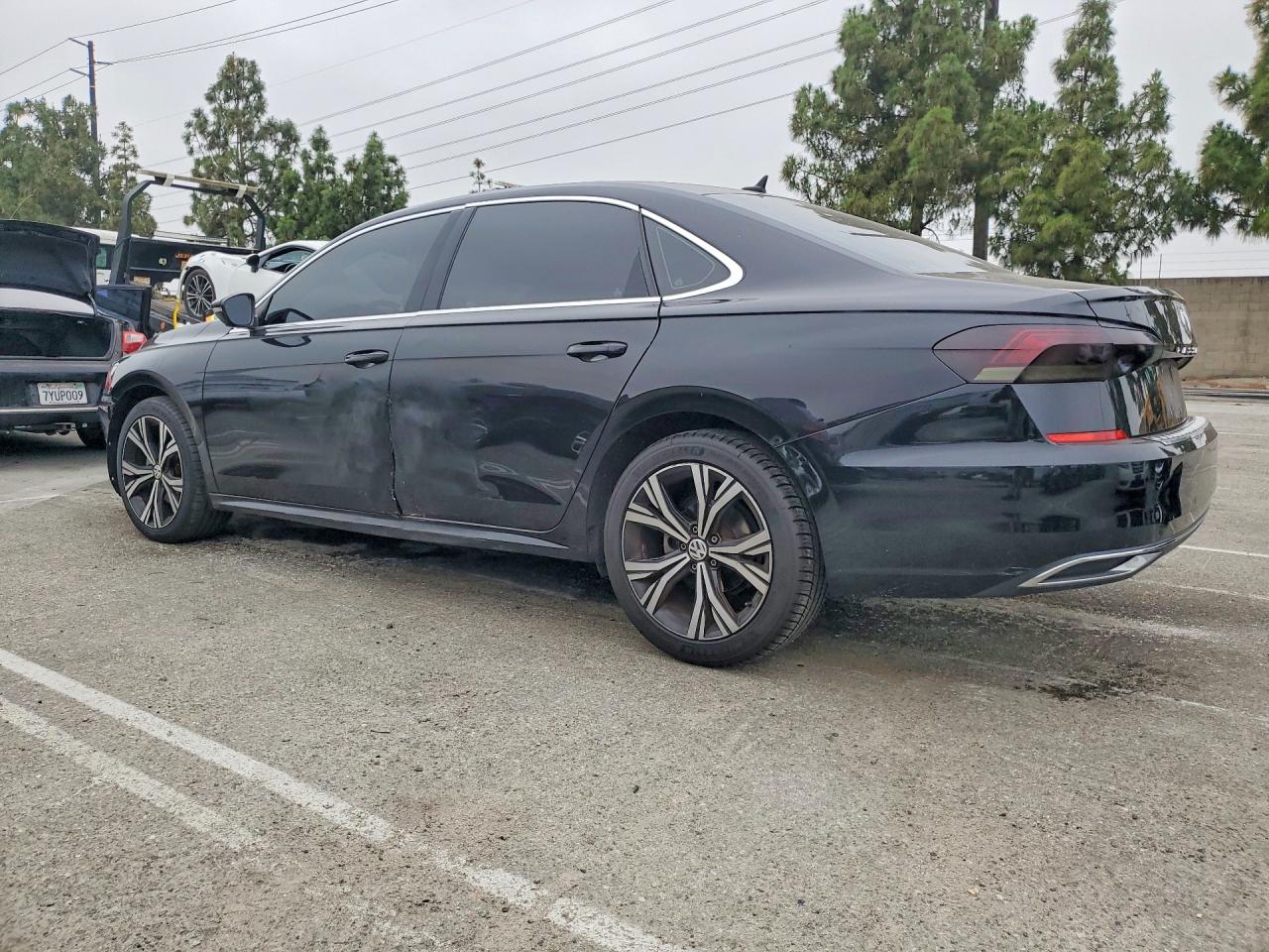 2021 VOLKSWAGEN PASSAT SE — снимка 2