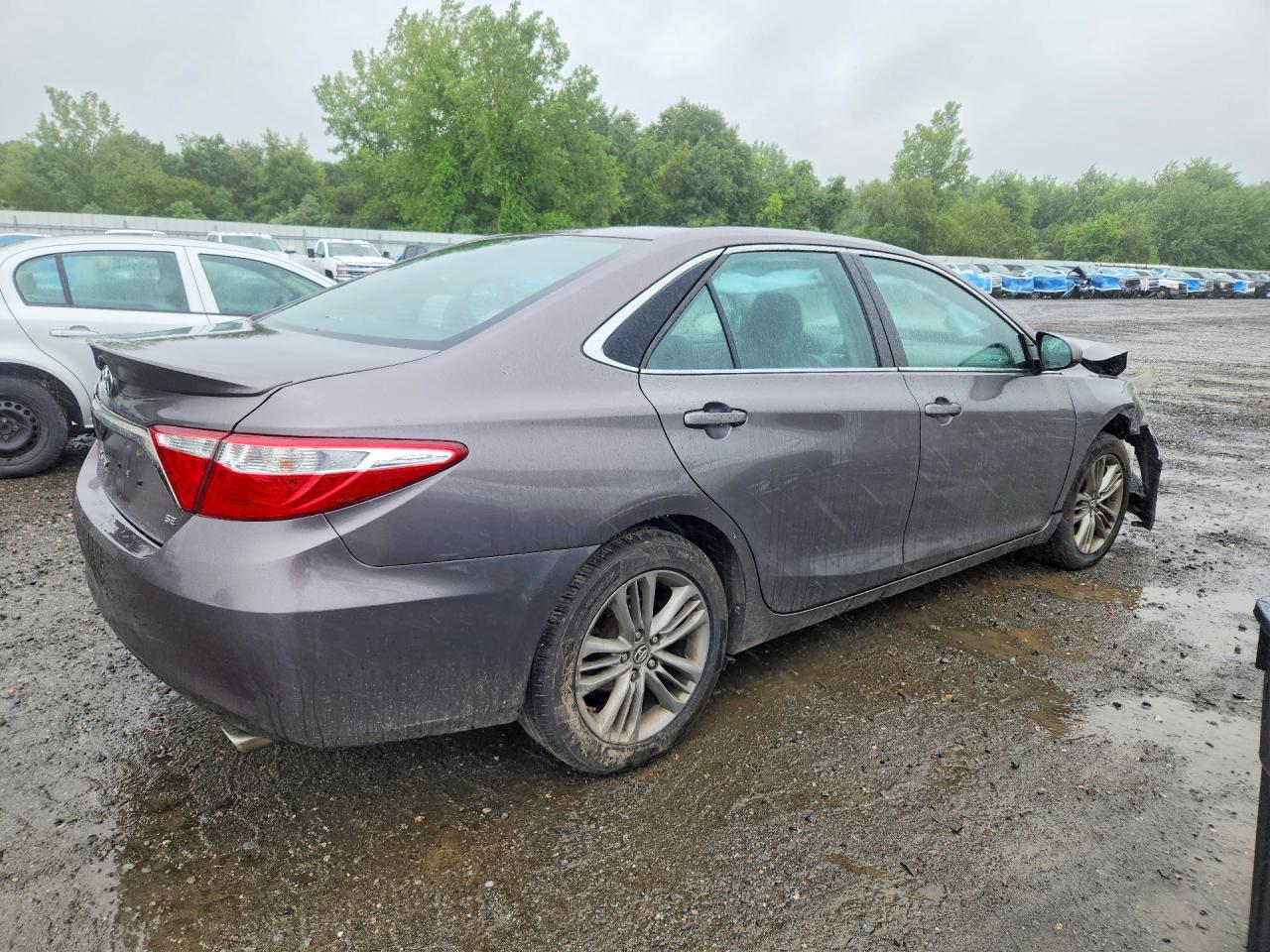 2017 TOYOTA CAMRY SE — снимка 3