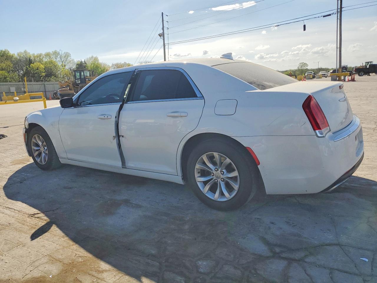 2016 CHRYSLER 300 LIMITED — снимка 2