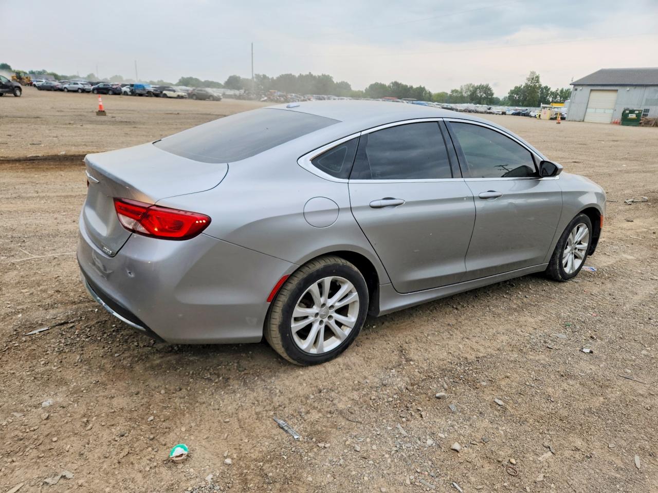 2015 CHRYSLER 200 LIMITED — снимка 3