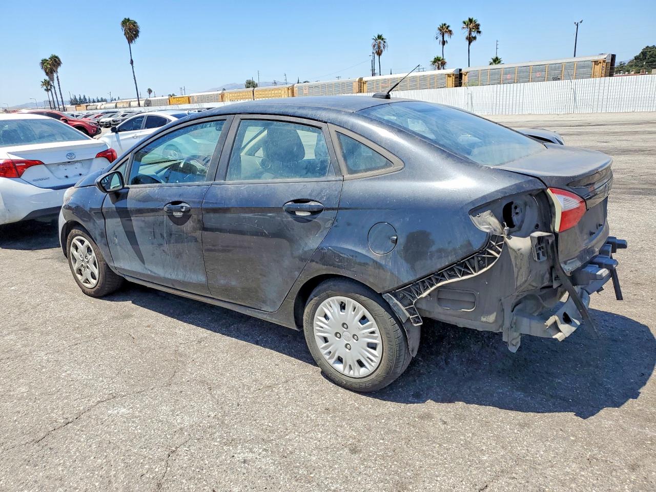 2015 FORD FIESTA S — снимка 2