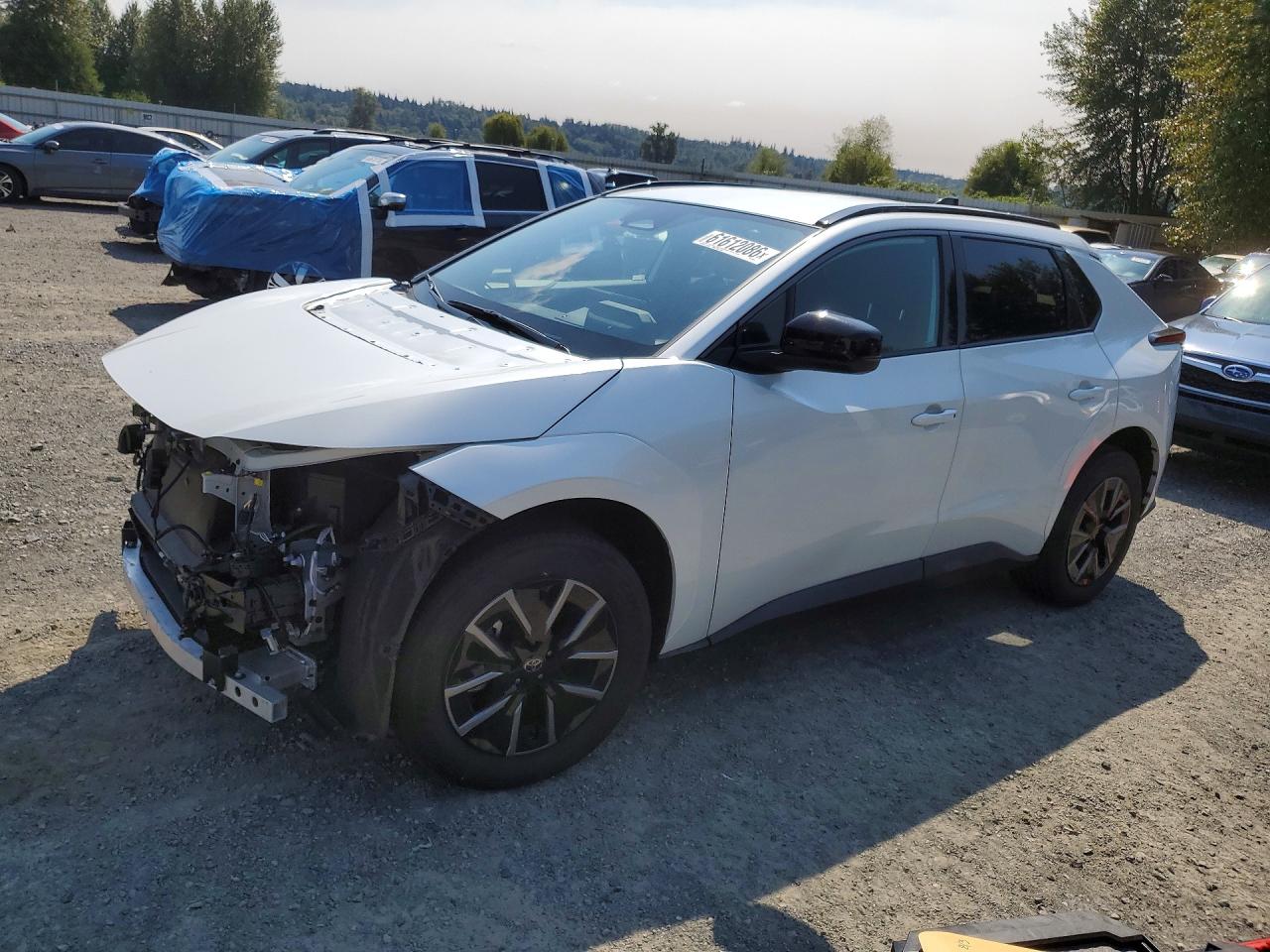 2026 TOYOTA BZ XLE PLUS