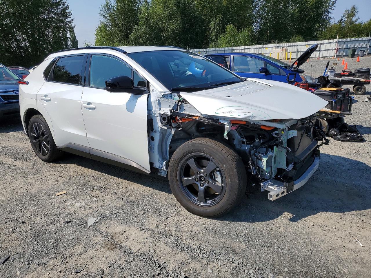 2026 TOYOTA BZ XLE PLUS — снимка 4