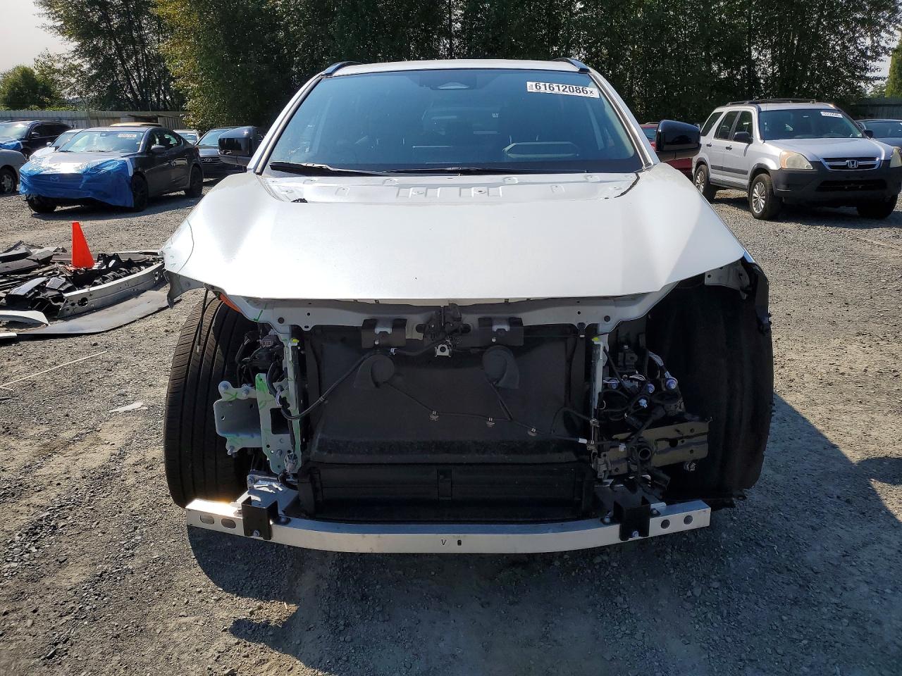 2026 TOYOTA BZ XLE PLUS — снимка 5