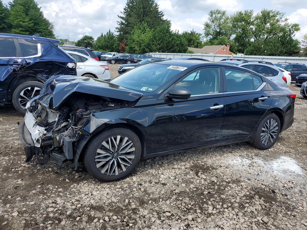 2024 NISSAN ALTIMA SV