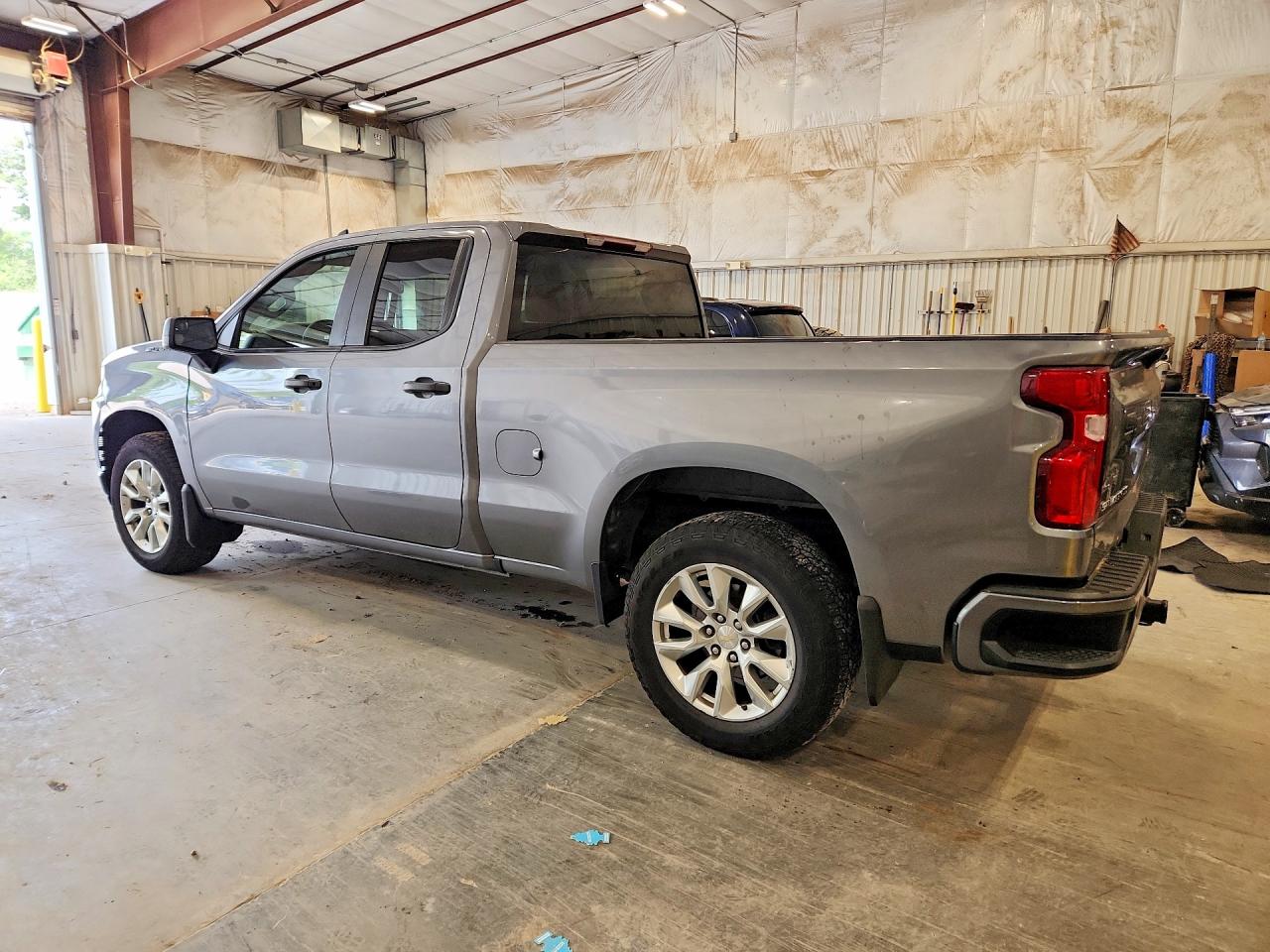 2021 CHEVROLET SILVERADO K1500 CUSTOM — снимка 2