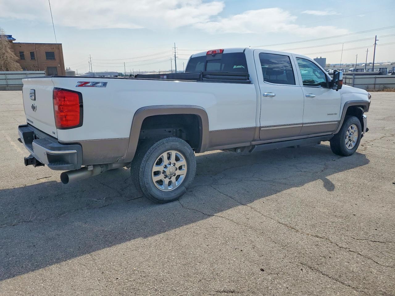 2015 CHEVROLET SILVERADO K3500 LTZ — снимка 3