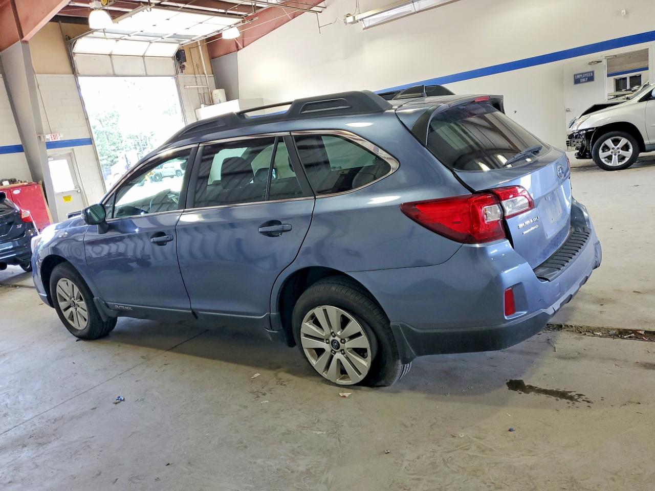 2017 SUBARU OUTBACK 2.5I PREMIUM — снимка 2