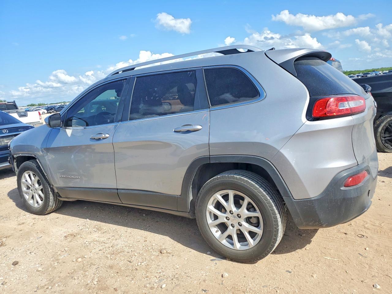 2016 JEEP CHEROKEE LATITUDE — снимка 2