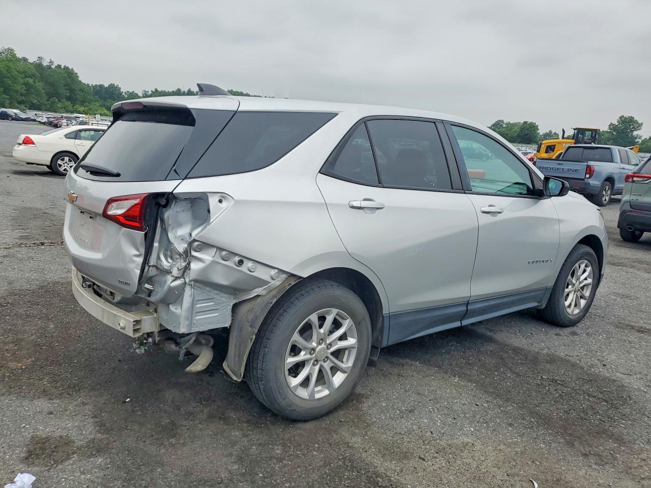2020 CHEVROLET EQUINOX LS — снимка 3