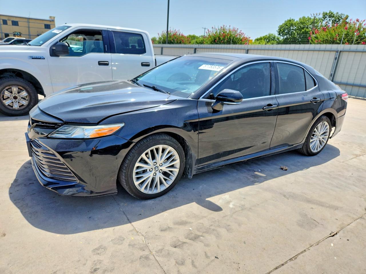 2018 TOYOTA CAMRY XLE