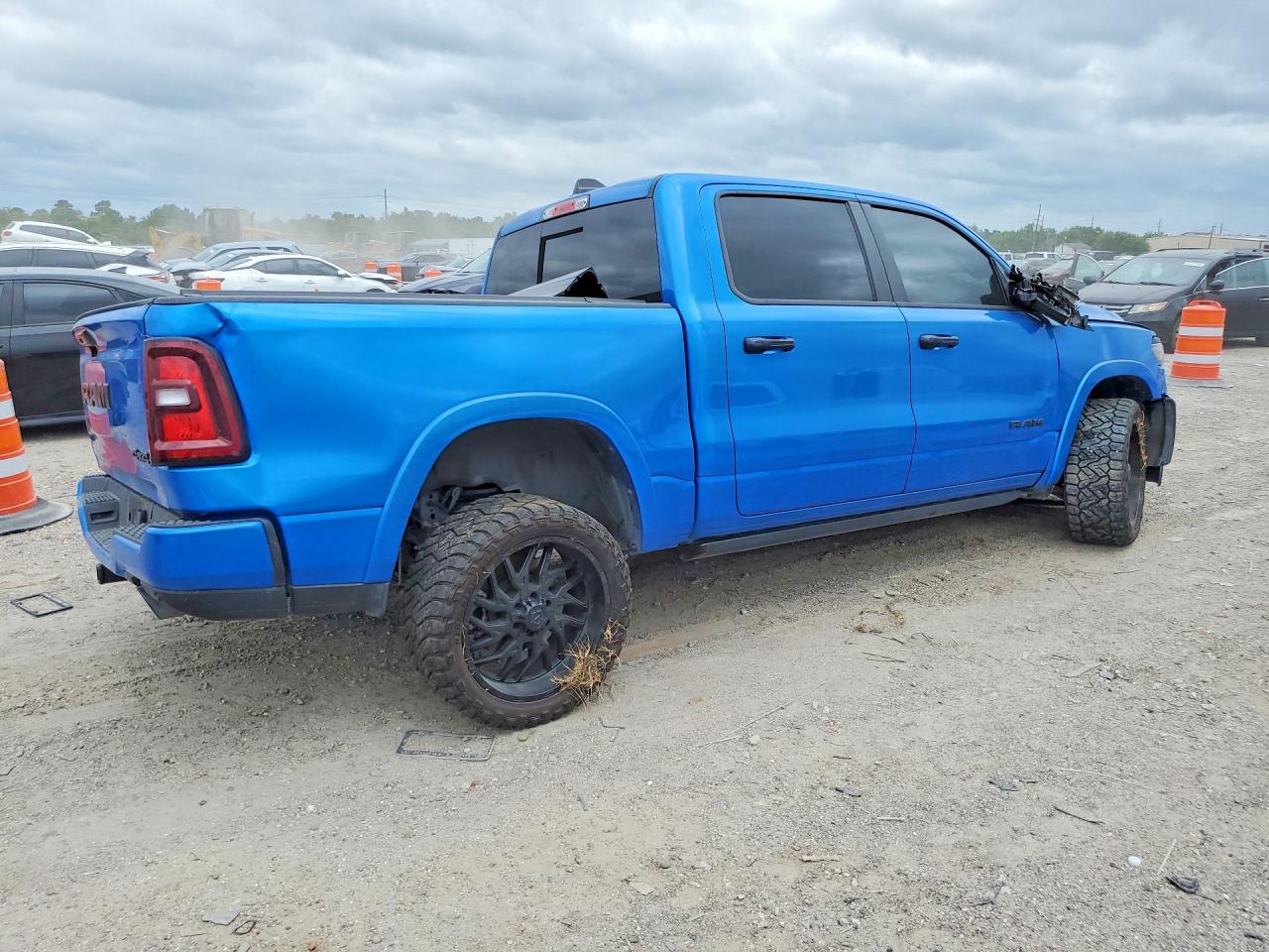 2025 RAM 1500 LARAMIE — снимка 3