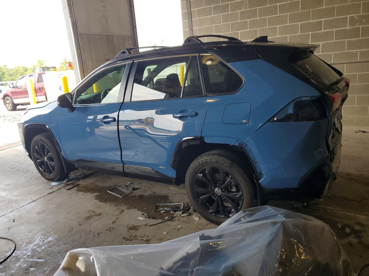 2023 TOYOTA RAV4 XSE — снимка 2