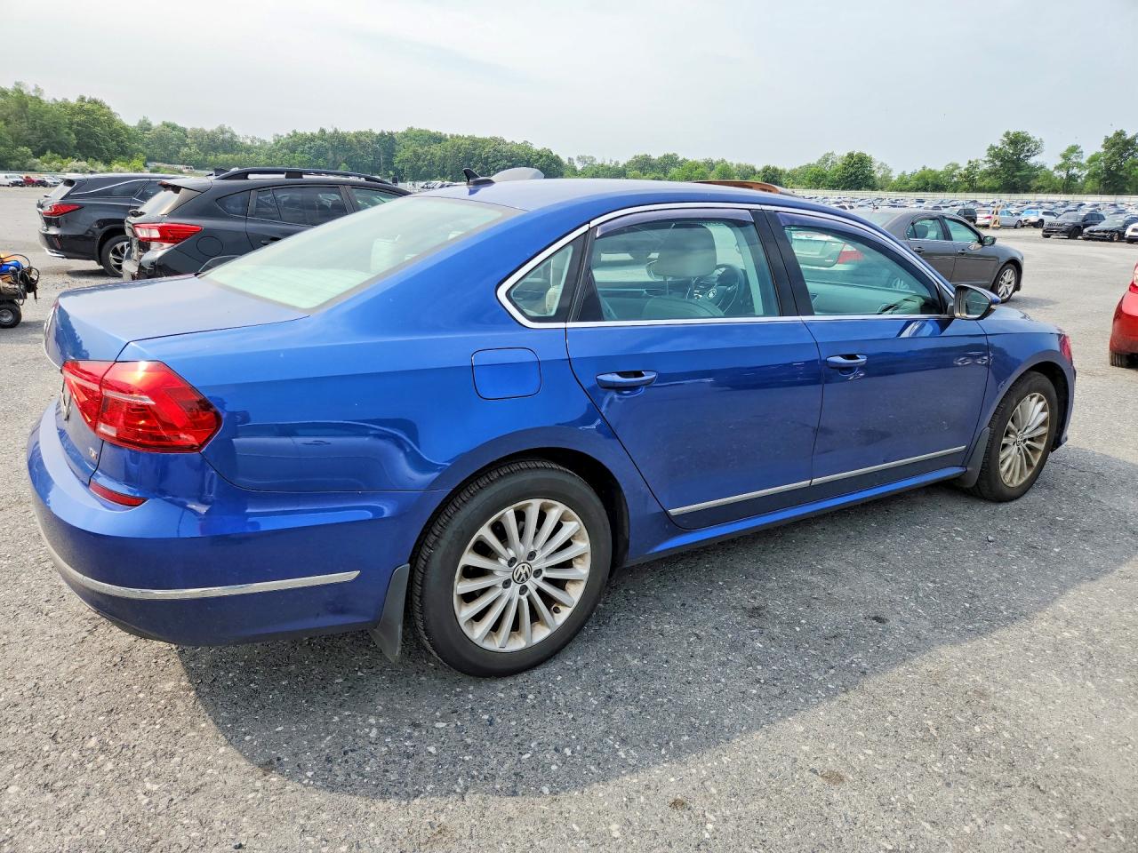 2016 VOLKSWAGEN PASSAT SE — снимка 3
