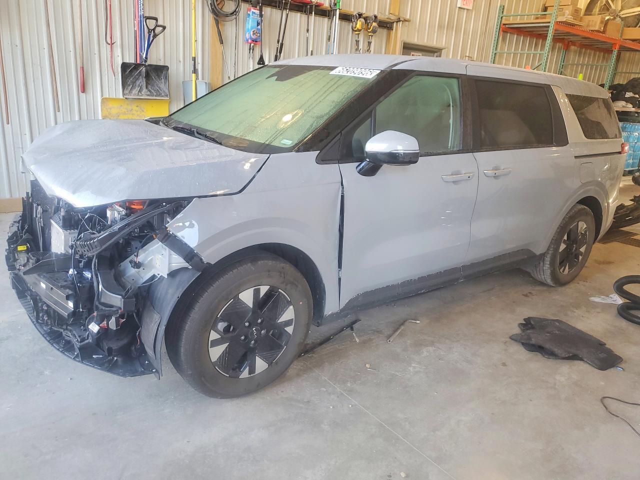 2027 KIA CARNIVAL LXS