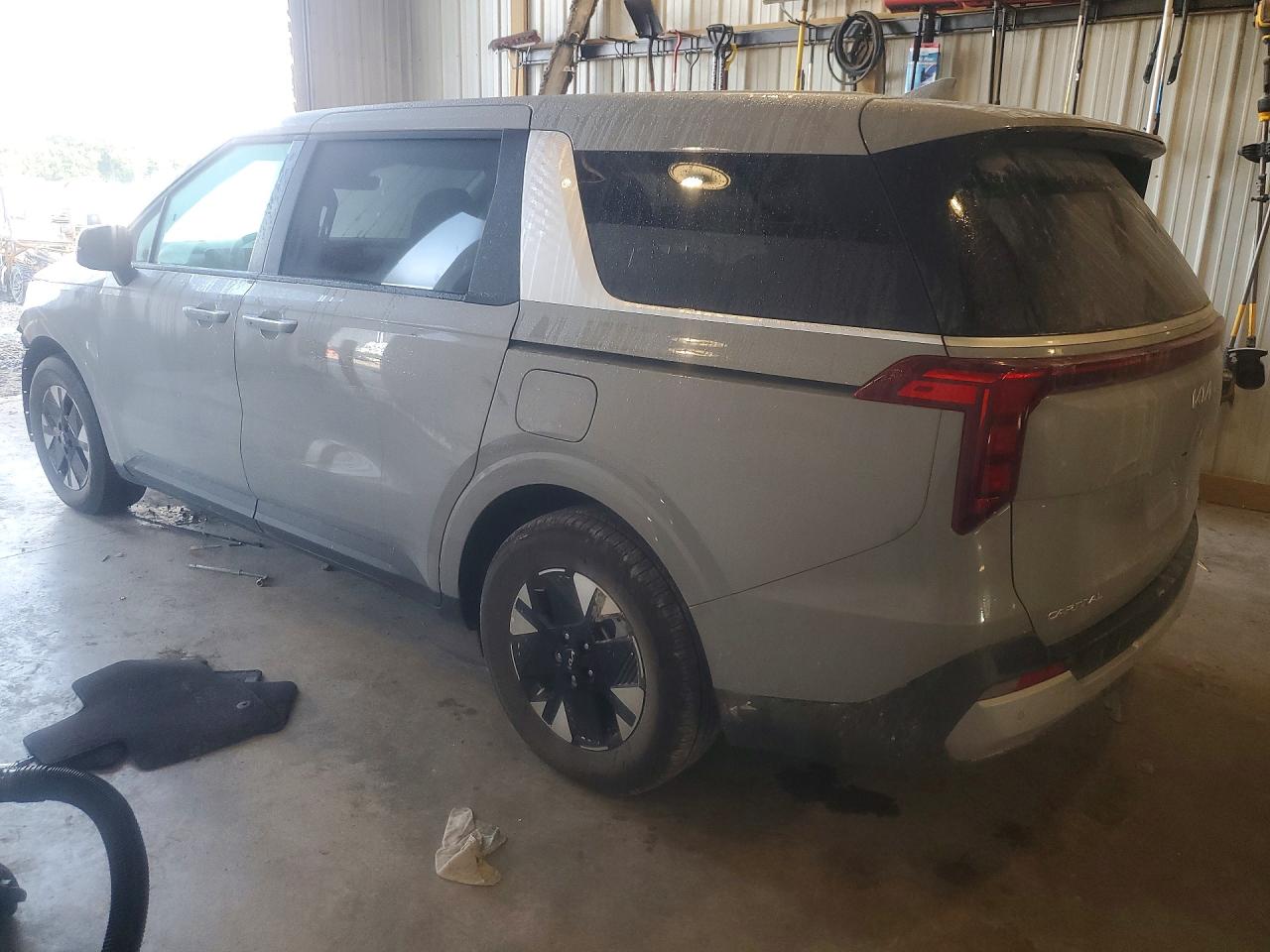 2027 KIA CARNIVAL LXS — снимка 2
