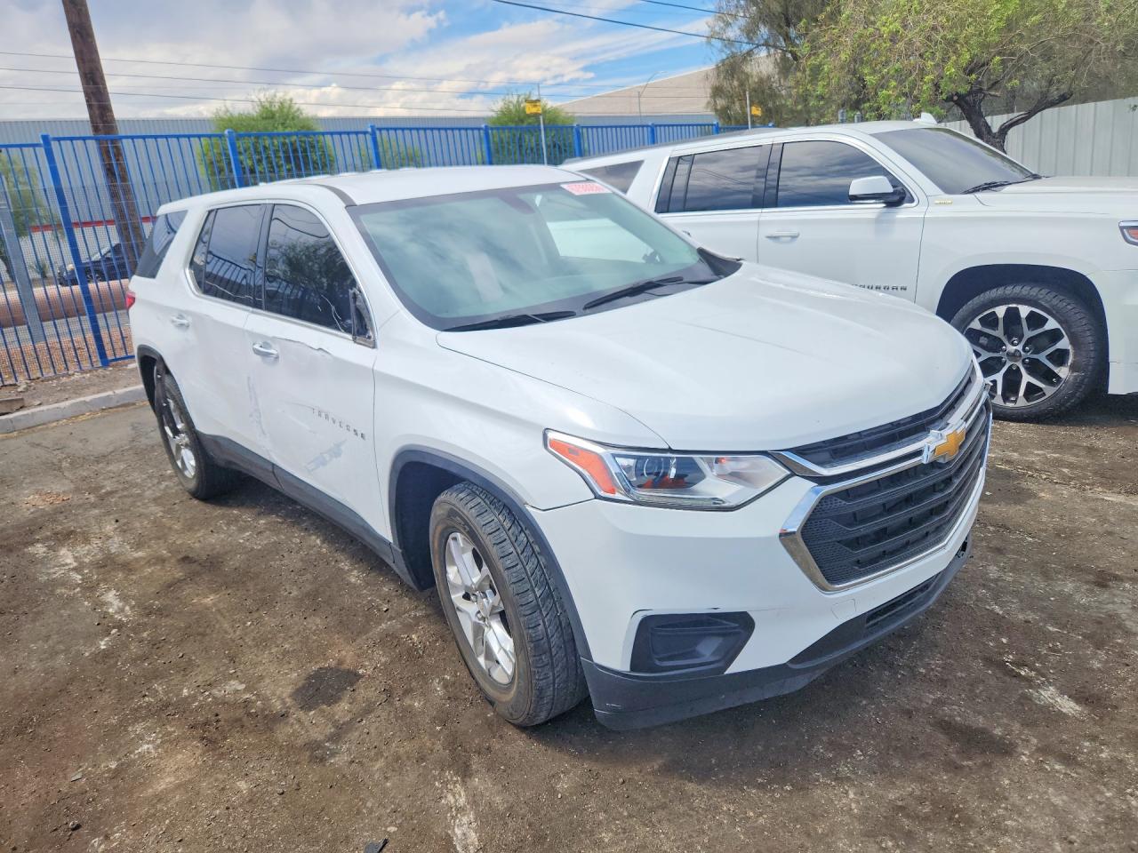 2019 CHEVROLET TRAVERSE LS — снимка 4