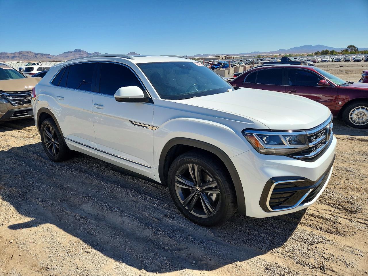 2022 VOLKSWAGEN ATLAS CROSS SPORT SEL R-LINE — снимка 4