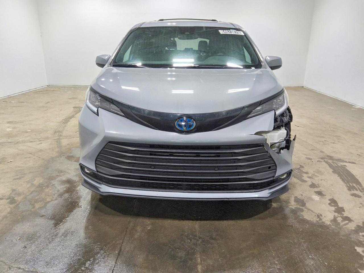 2025 TOYOTA SIENNA WOODLAND EDITION — снимка 5