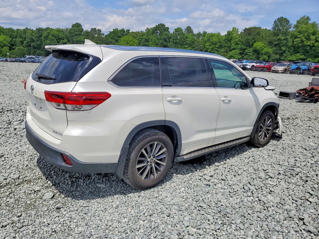 2018 TOYOTA HIGHLANDER XLE — снимка 3