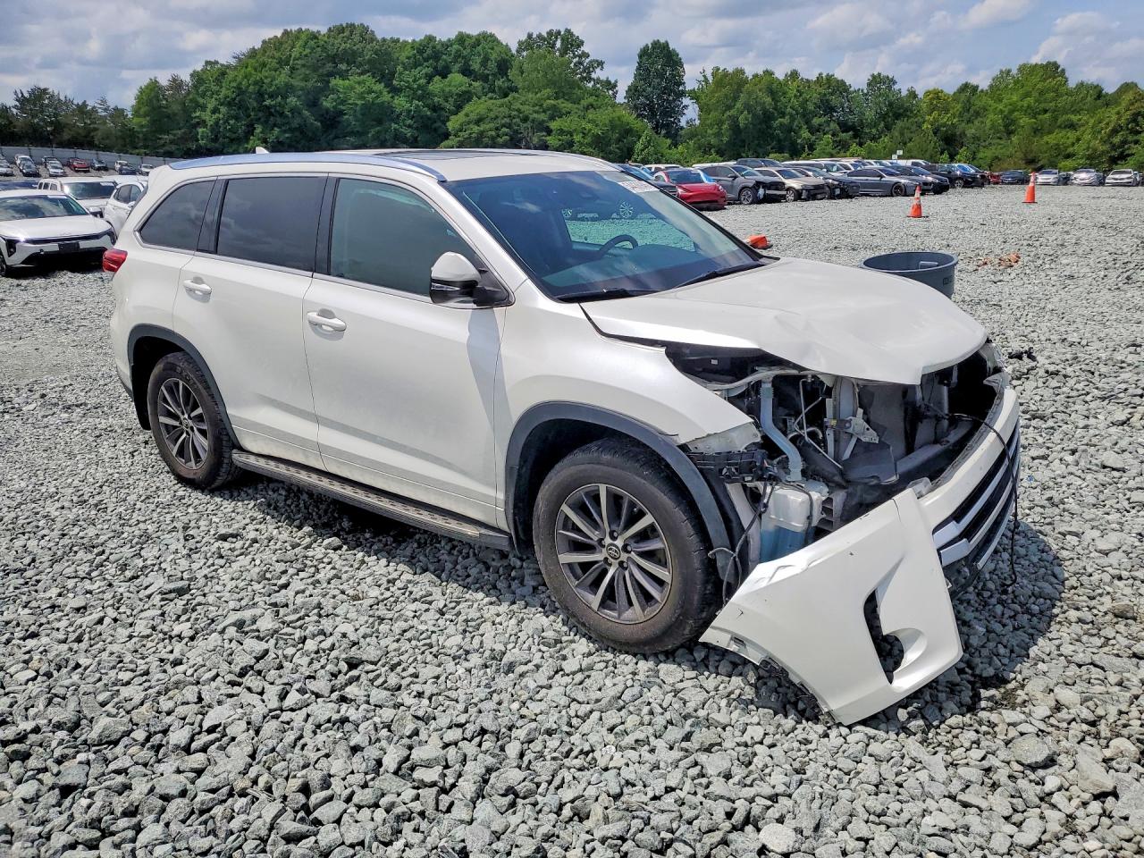2018 TOYOTA HIGHLANDER XLE — снимка 4