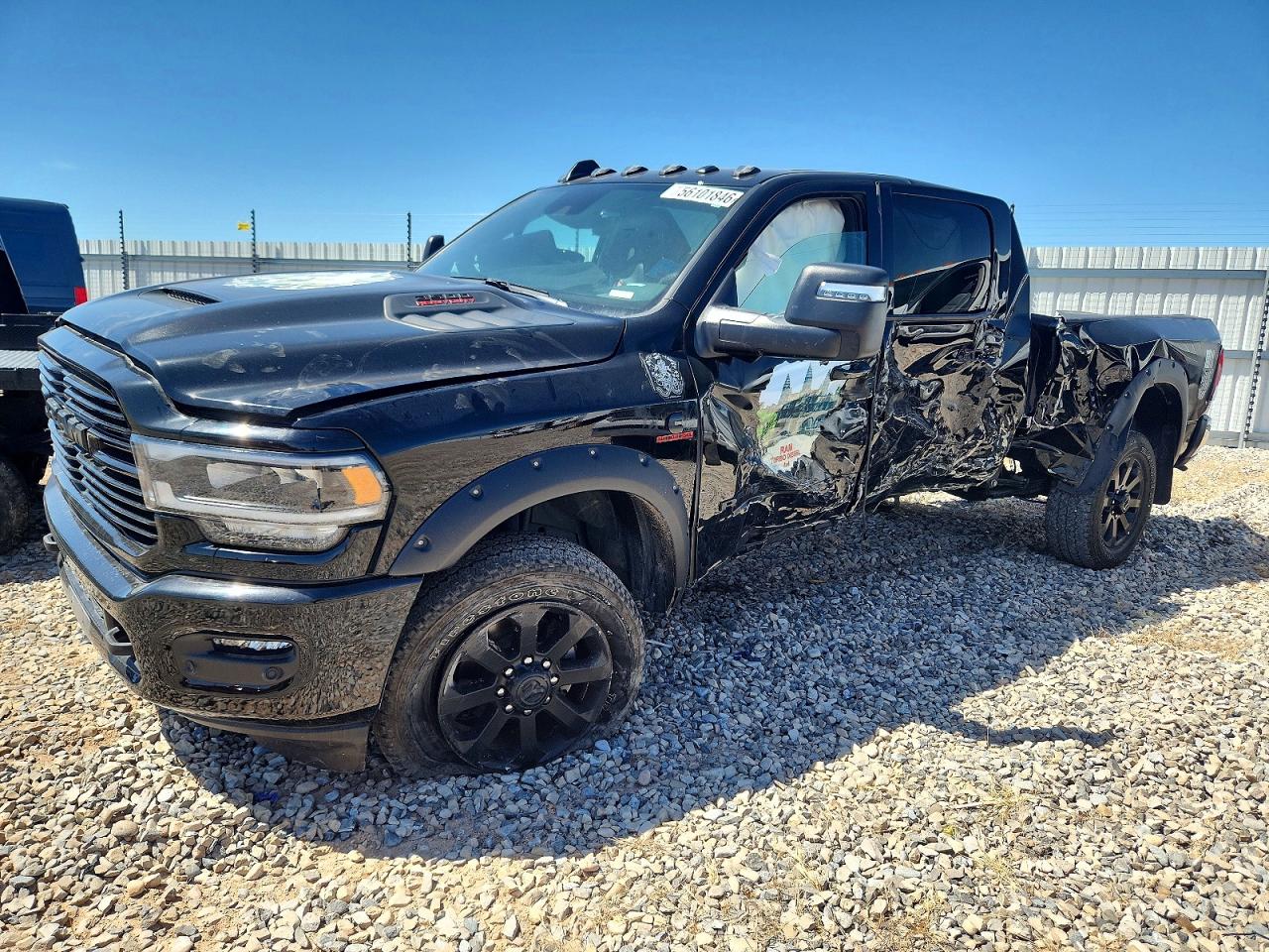 2024 RAM 3500 LARAMIE — снимка 2