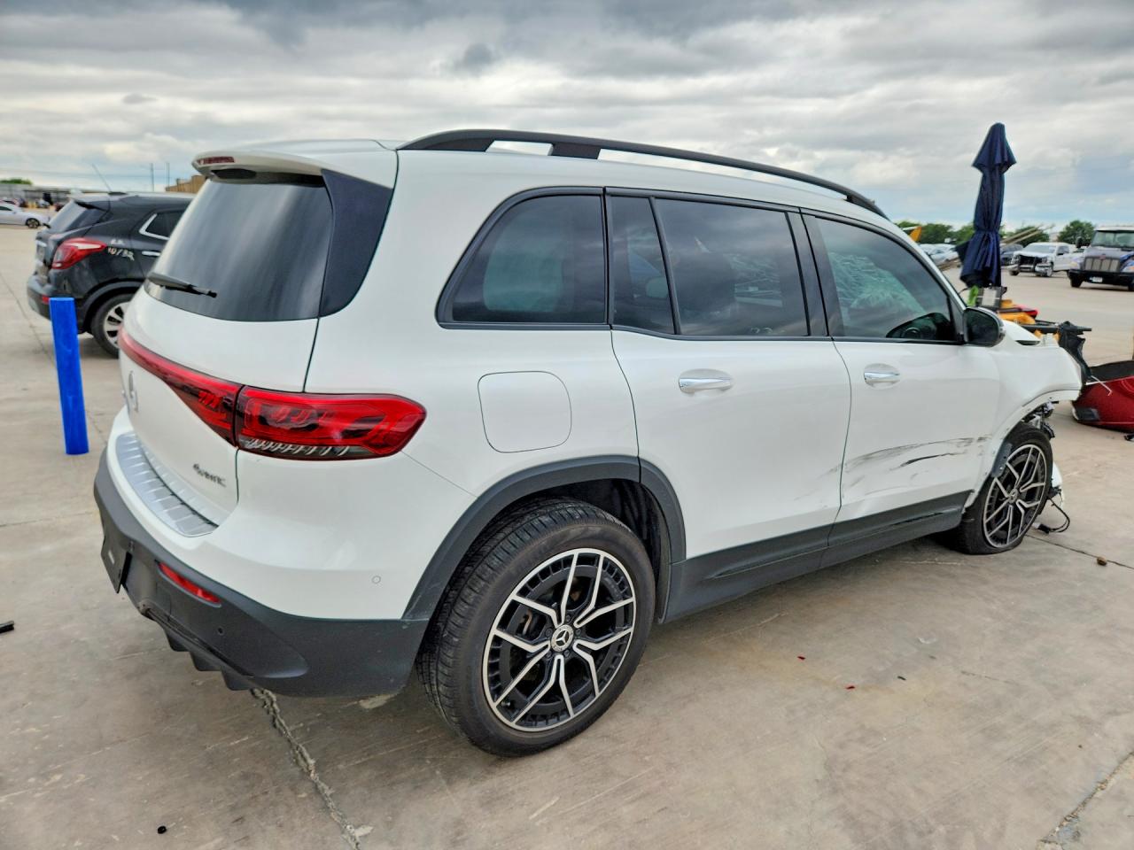 2023 MERCEDES-BENZ EQB 350 4MATIC — снимка 3