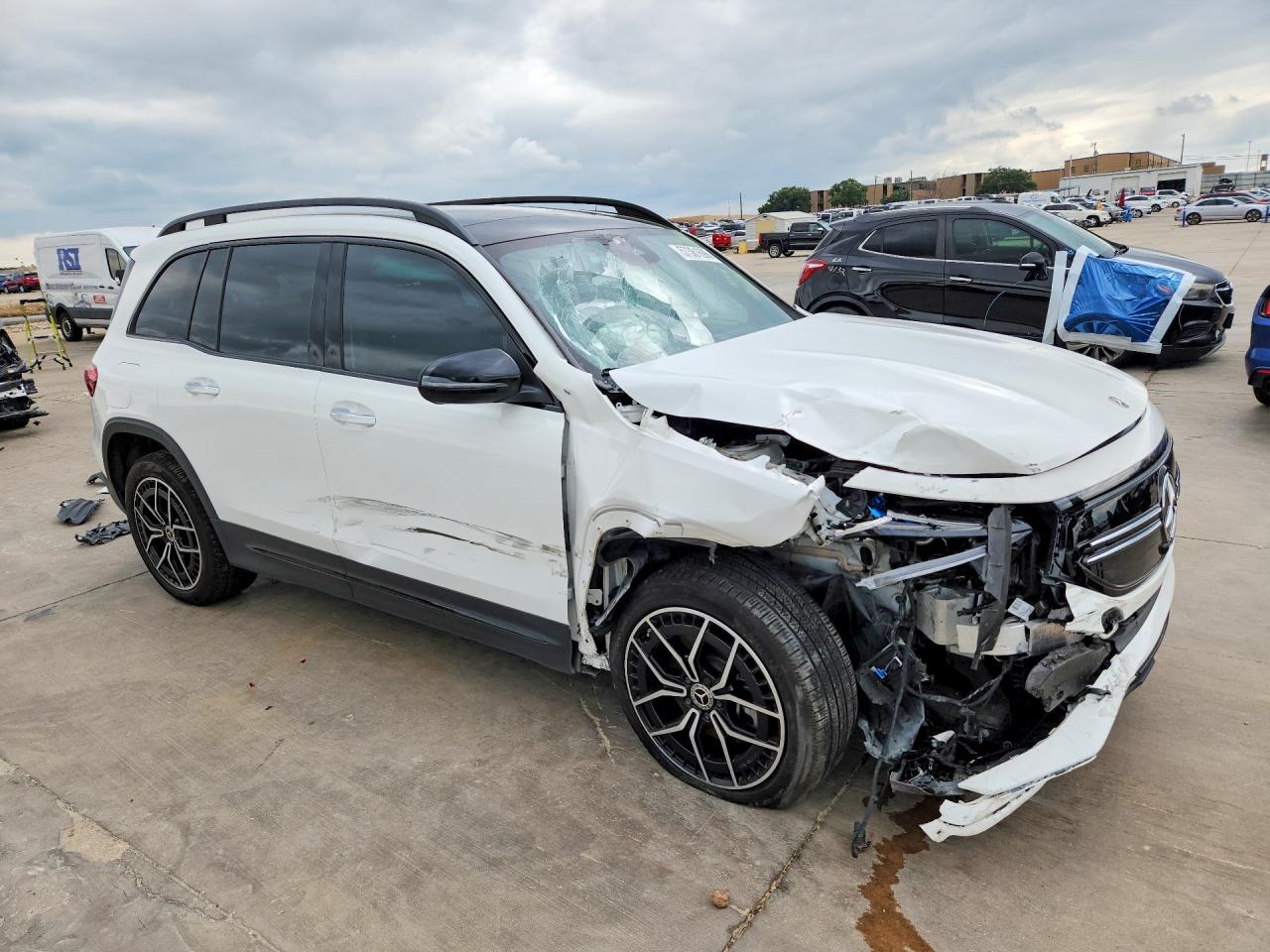 2023 MERCEDES-BENZ EQB 350 4MATIC — снимка 4