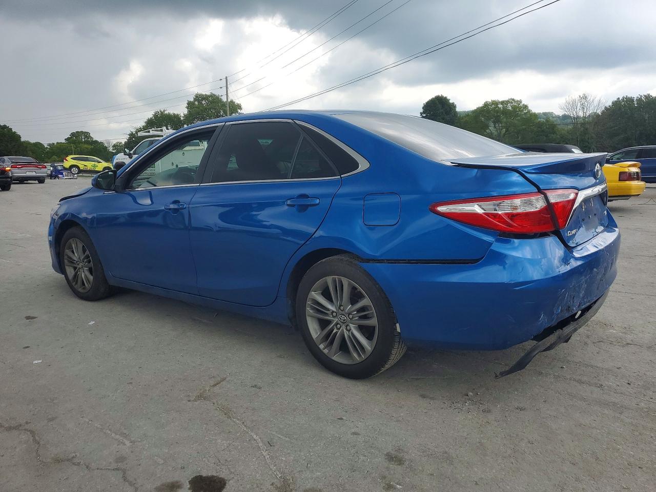 2017 TOYOTA CAMRY SE — снимка 2
