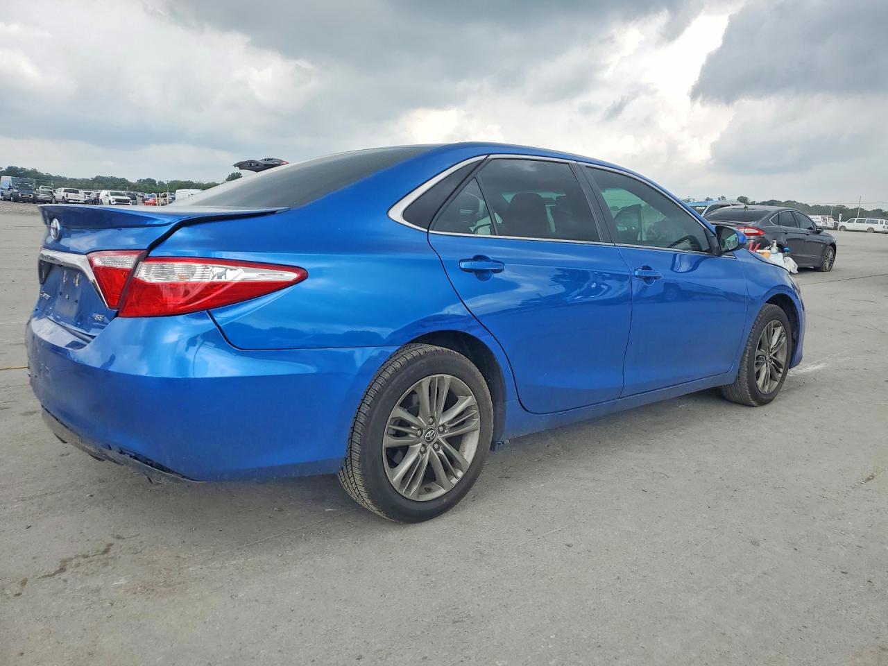2017 TOYOTA CAMRY SE — снимка 3