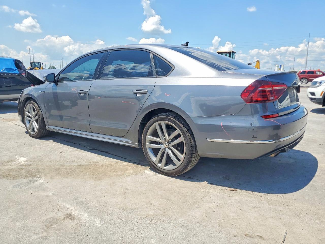 2018 VOLKSWAGEN PASSAT S — снимка 2