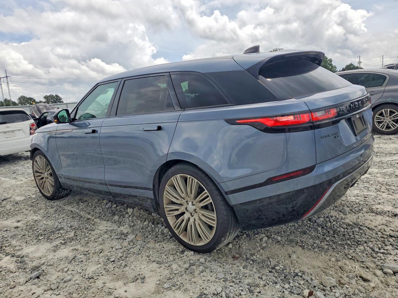 2021 LAND ROVER RANGE ROVER VELAR R-DYNAMIC S — снимка 2