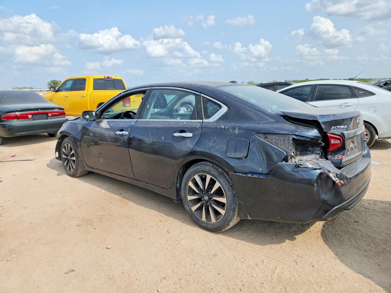 2016 NISSAN ALTIMA 2.5 SV — снимка 2