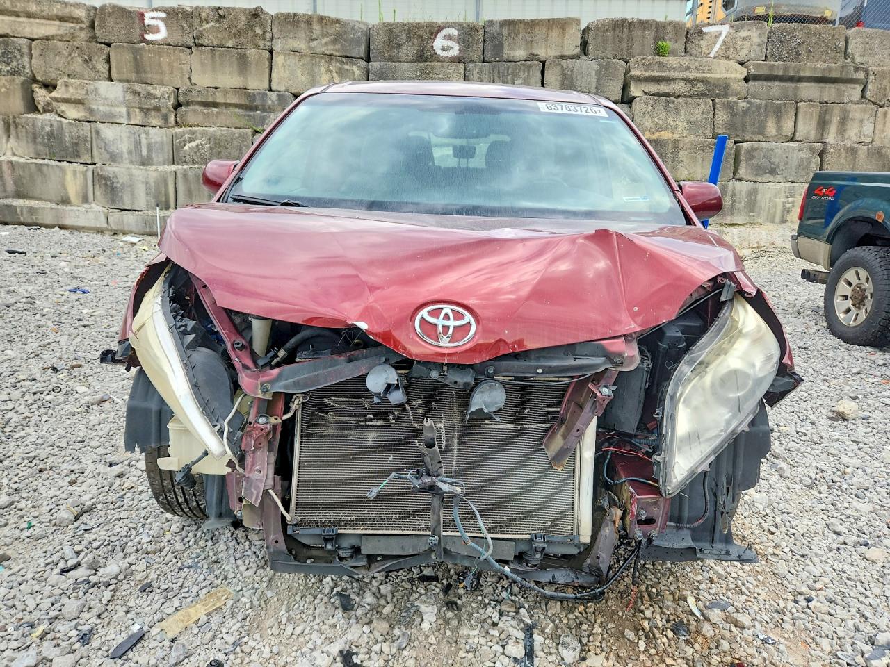 2015 TOYOTA SIENNA LE — снимка 5