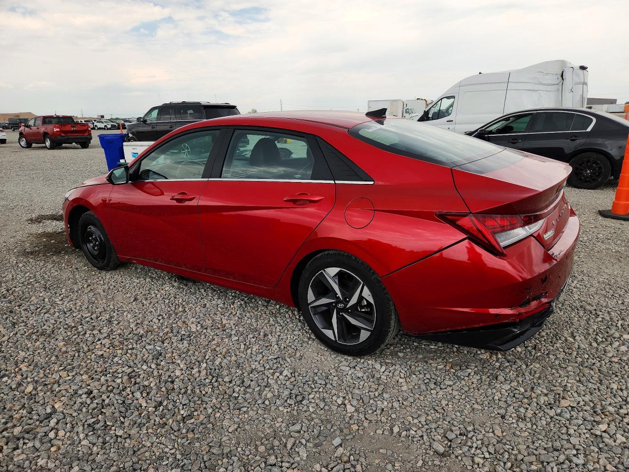 2023 HYUNDAI ELANTRA LIMITED — снимка 2