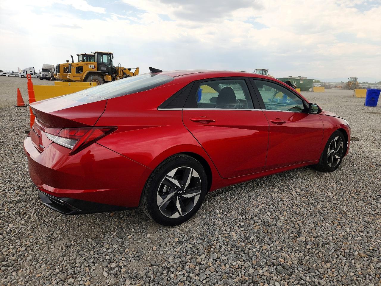2023 HYUNDAI ELANTRA LIMITED — снимка 3