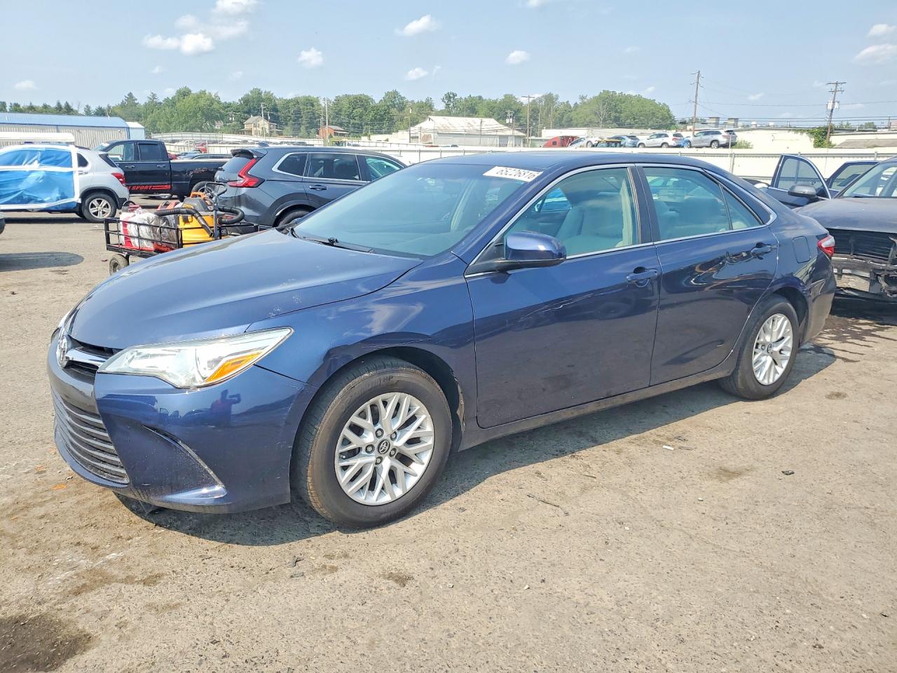2016 TOYOTA CAMRY LE
